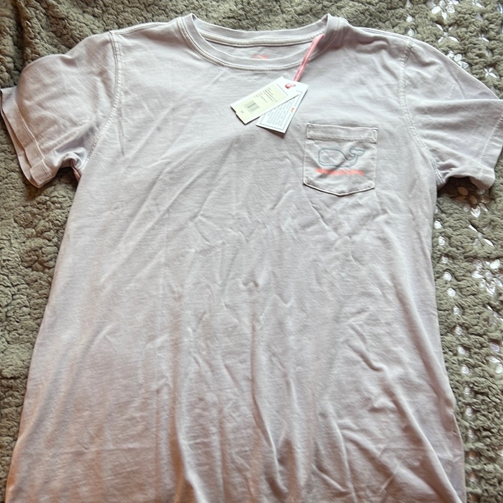 Light purple Vineyard Vines t-shirt